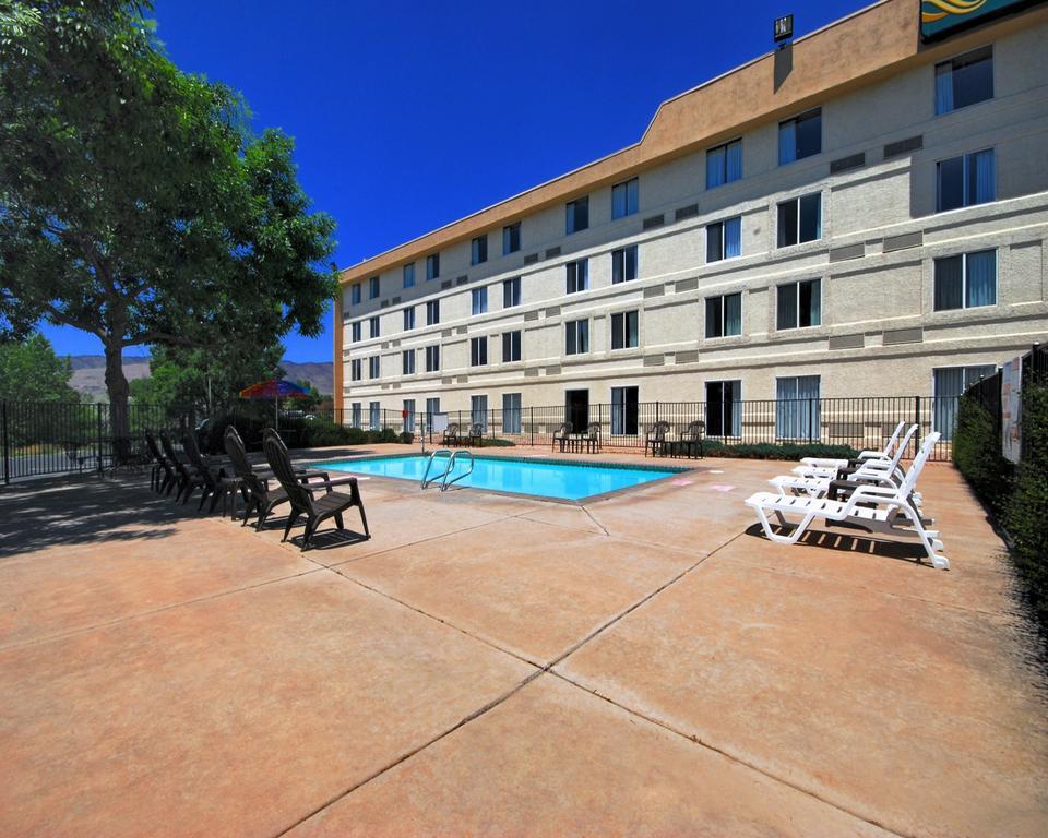 Quality Inn & Suites Garden Of The Gods Колорадо Спрингс Екстериор снимка