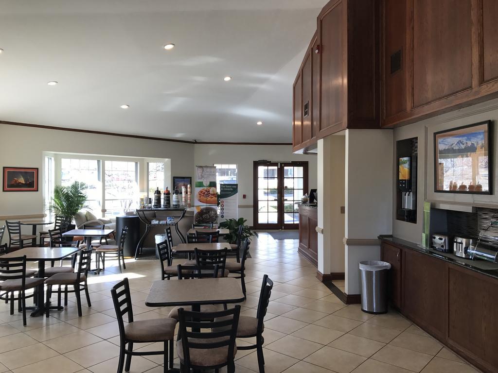 Quality Inn & Suites Garden Of The Gods Колорадо Спрингс Екстериор снимка